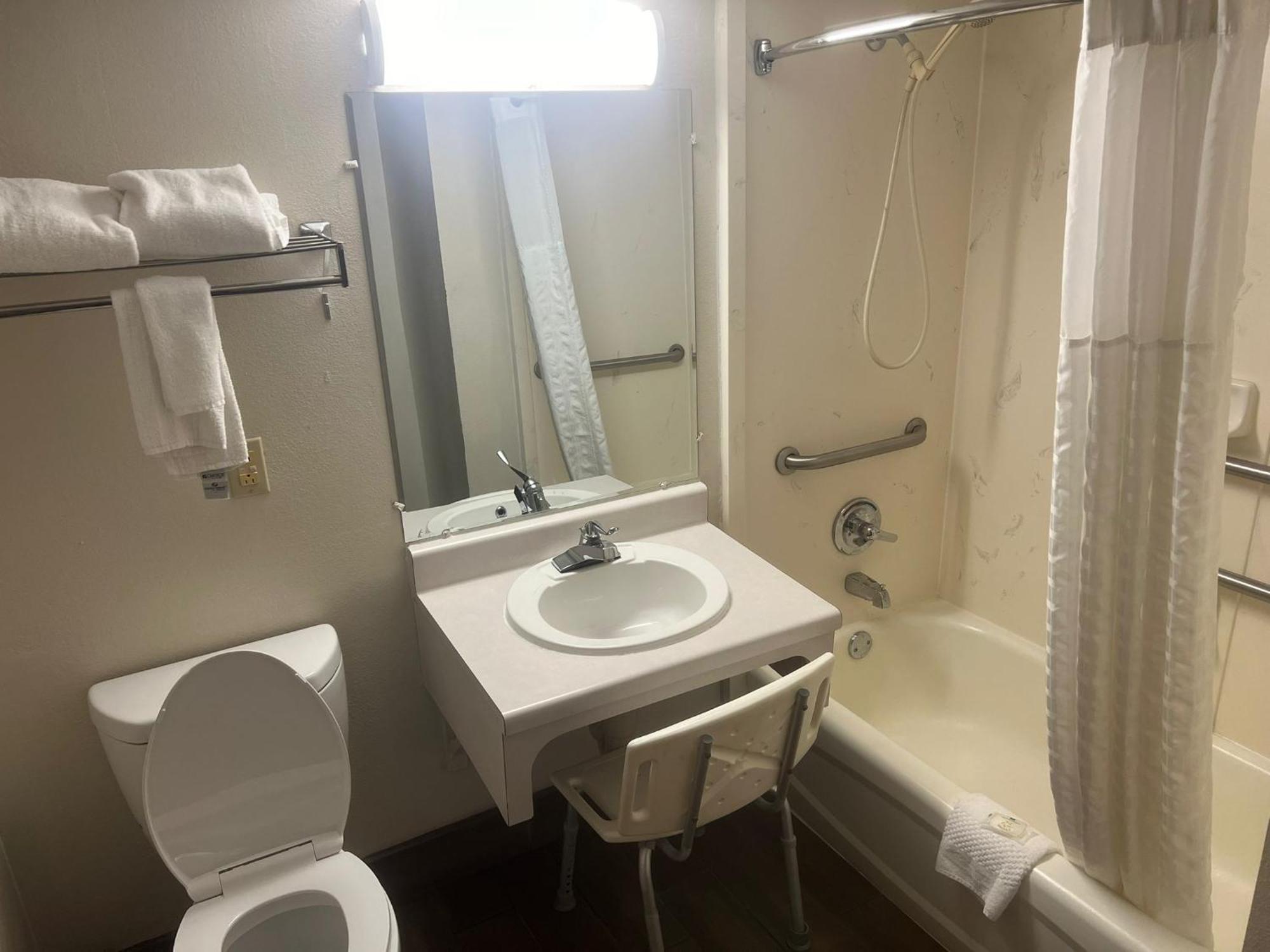 Quality Columbus, Ms Inn 2*