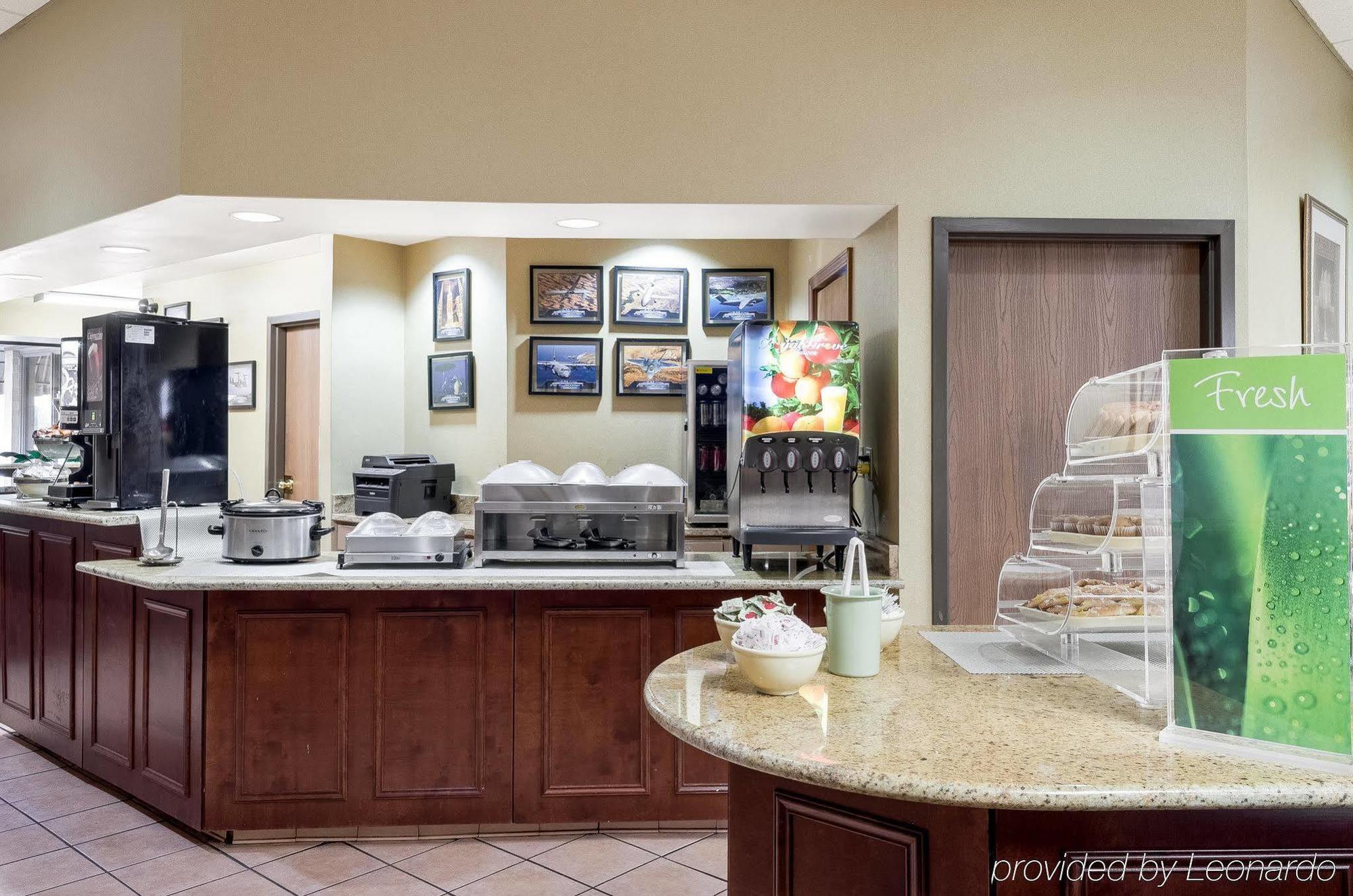 Inn Quality Columbus, Ms 2*